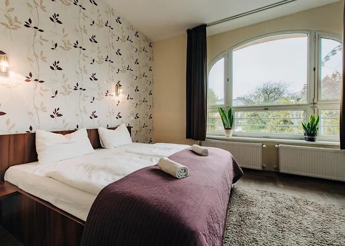 Sasone & Sas Two & Sas Ho Hotel