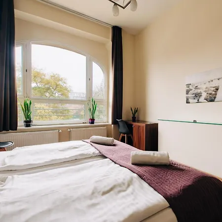 Sasone & Sas Two & Sas Ho