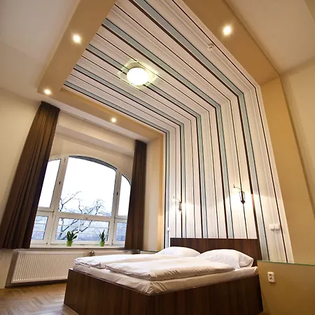 Sasone & Sas Two & Sas Ho