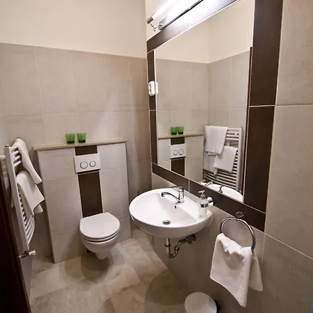 فندق Sasone & Sas Two & Sas Ho بودابست