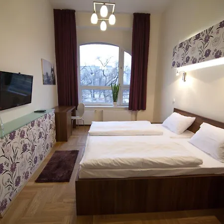 Sasone & Sas Two & Sas Ho 3*