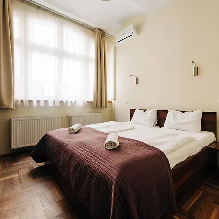 Sasone & Sas Two & Sas Ho