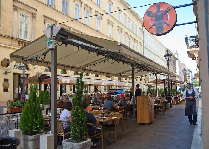 Sasone & Sas Two & Sas Ho