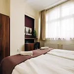 Sasone & Sas Two & Sas Ho 호텔