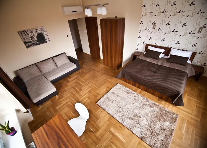 Sasone & Sas Two & Sas Ho