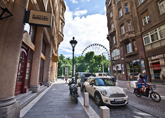 Sasone & Sas Two & Sas Ho