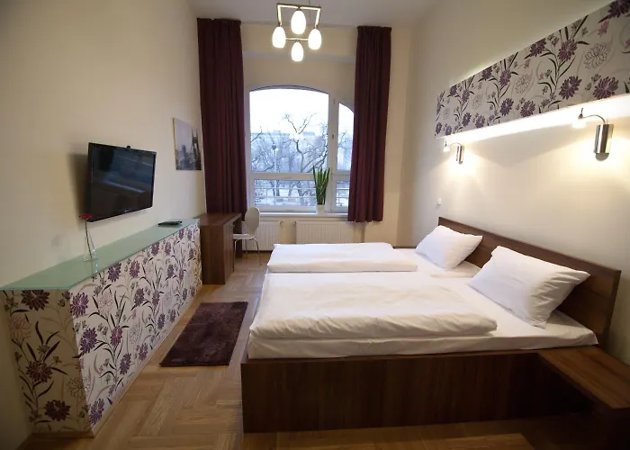 Sasone & Sas Two & Sas Ho 3*